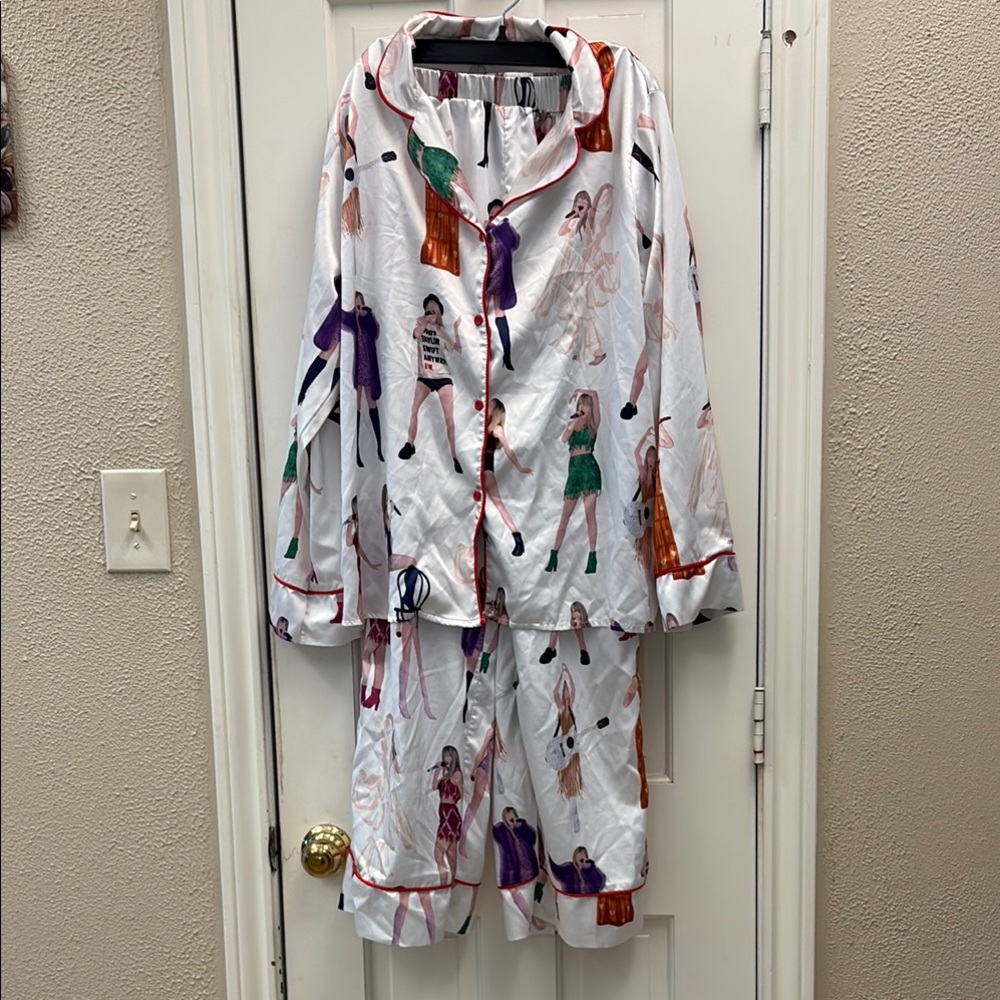 SHESHOW TAYLOR SWIFT PAJAMAS 
ERAS TOUR